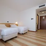 فندق Portavaldera 3*